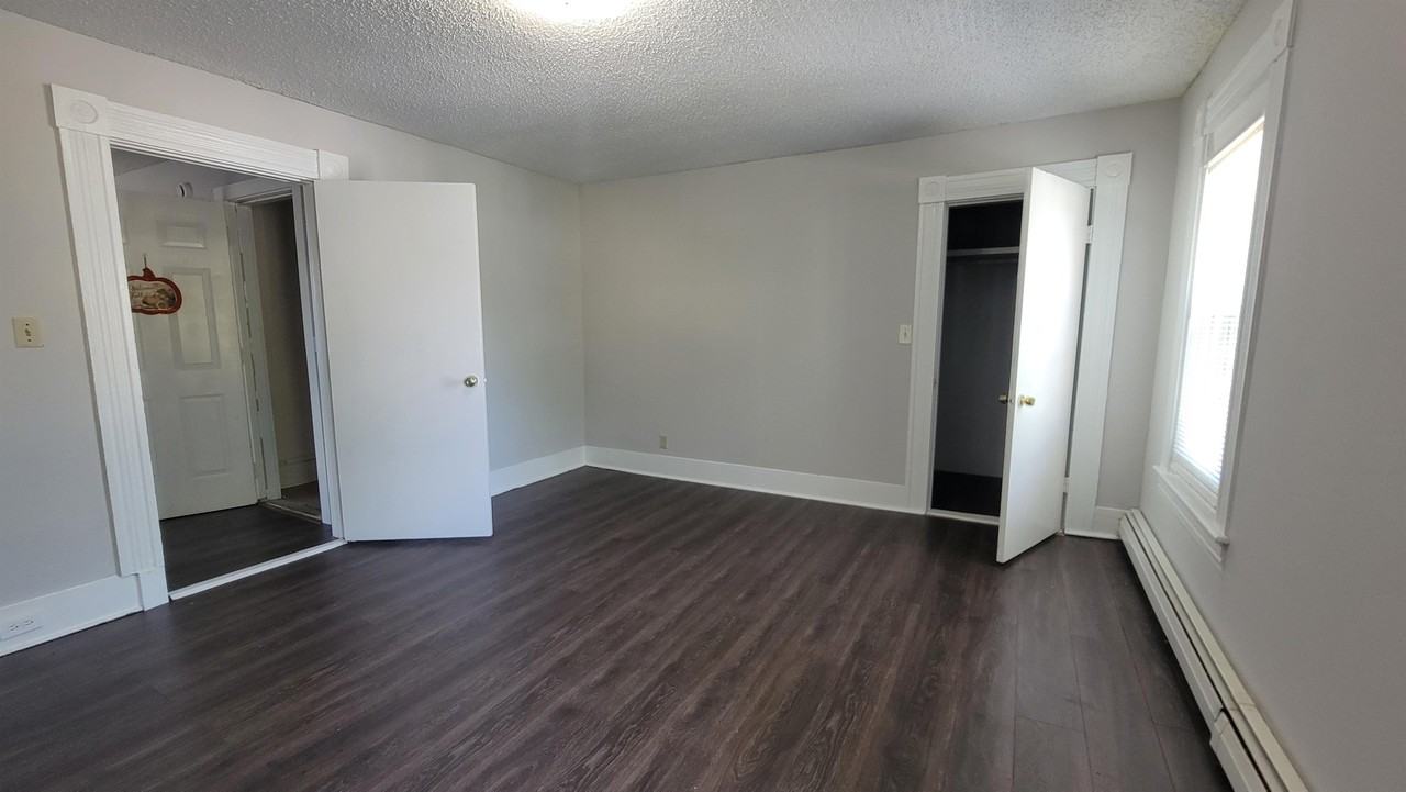 343 Auburn St #3 - Photo 4 of 11