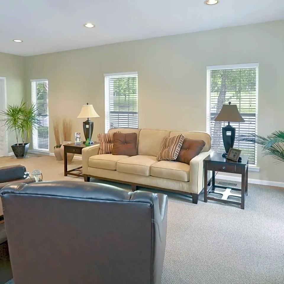 East Forest Park - Photo 7 of 38