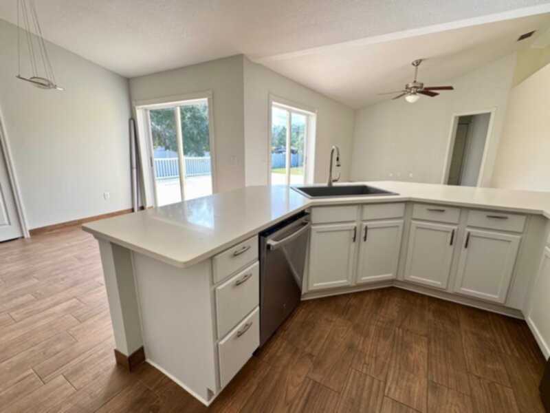 1840 Montecito Ave - Photo 5 of 20