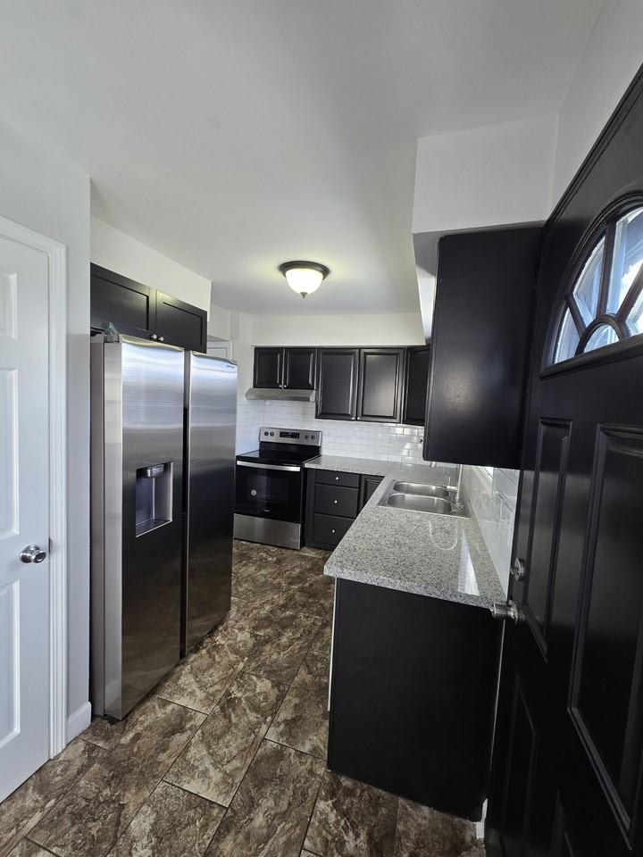 5839 S Illinois Ave #5839 - Photo 4 of 12