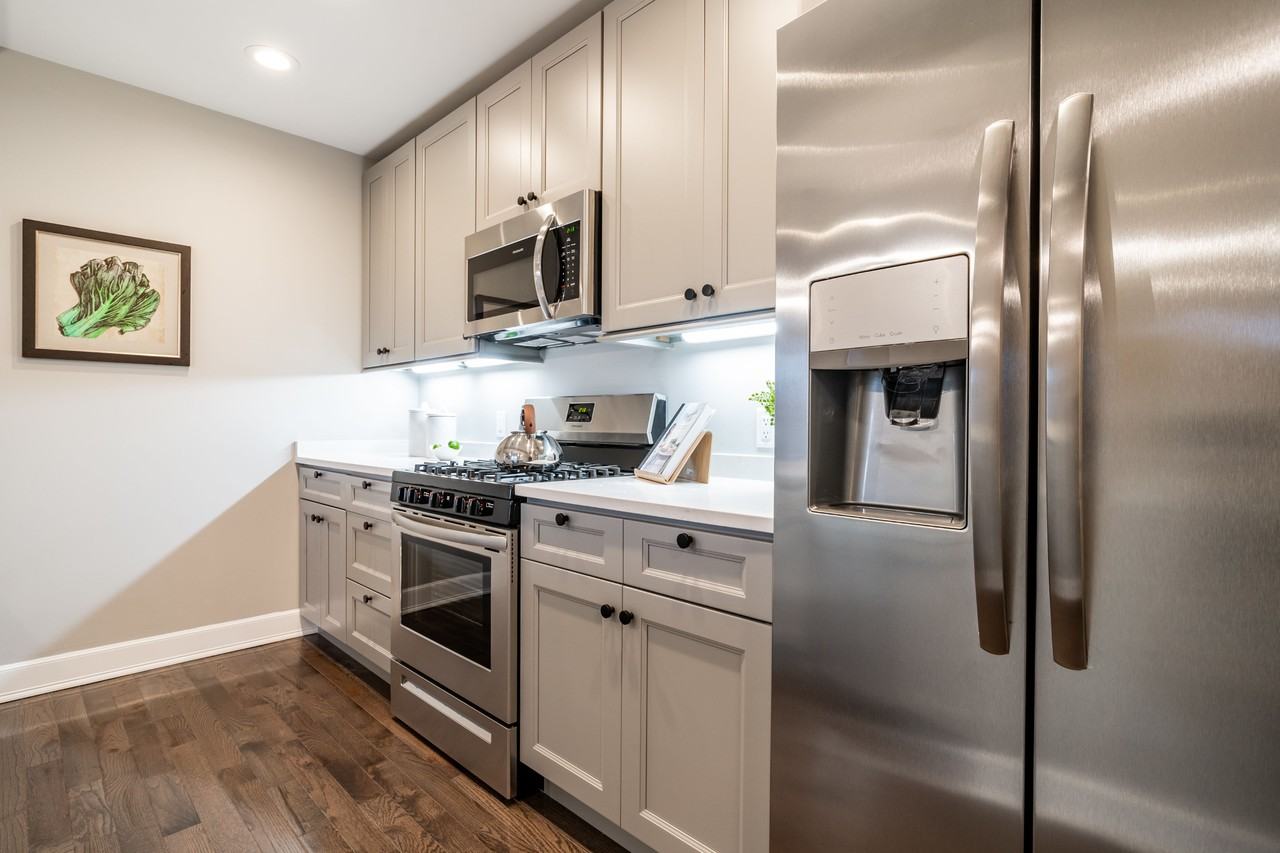 312 Spring St #201 - Photo 6 of 27