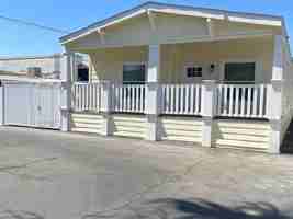 featured image of 6 Grube St #NA