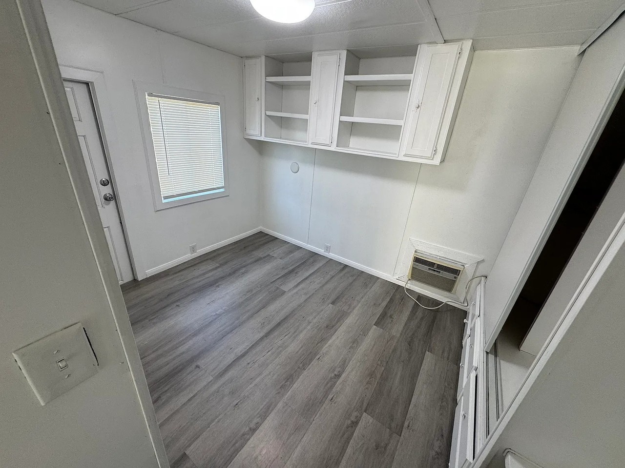 64 Sylvia St #NA - Photo 7 of 9