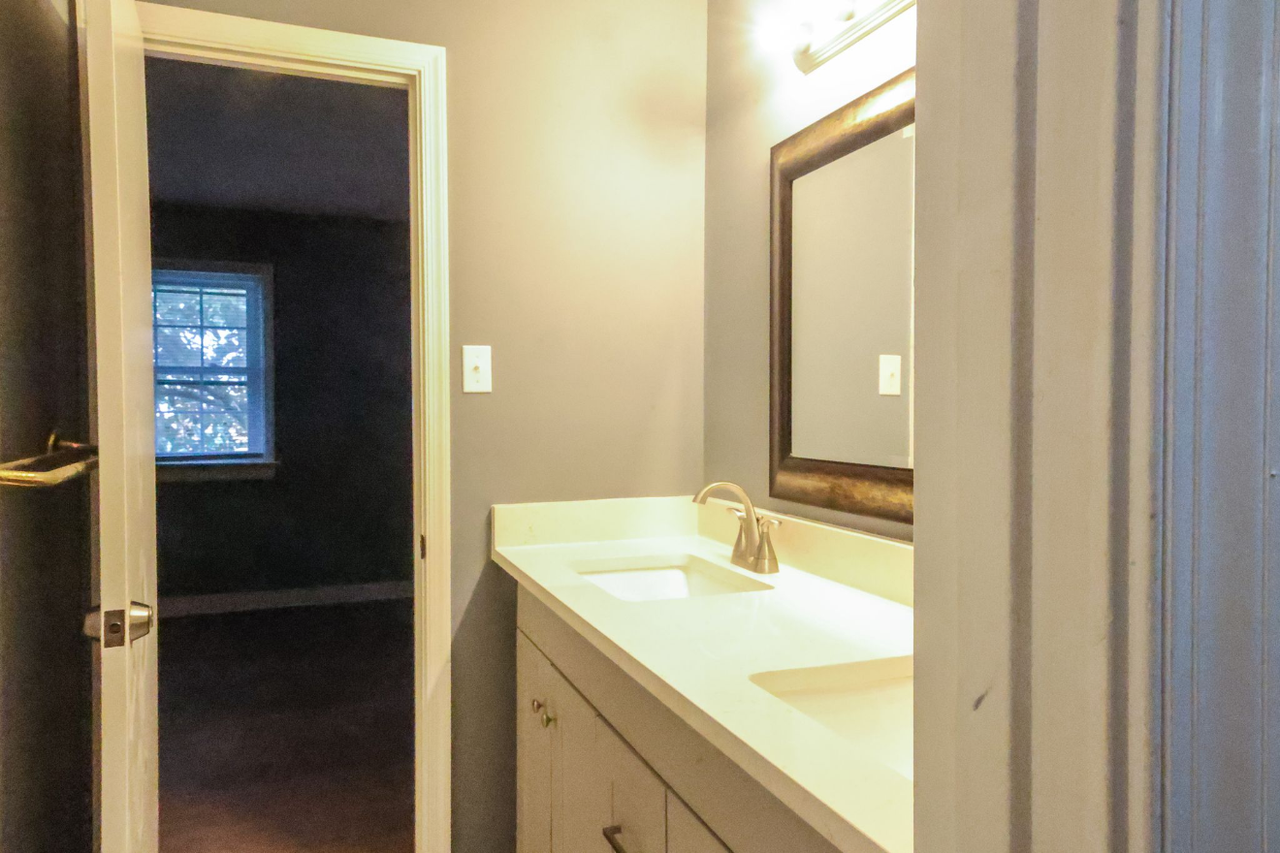 3003 Allandale Dr #NA - Photo 7 of 8