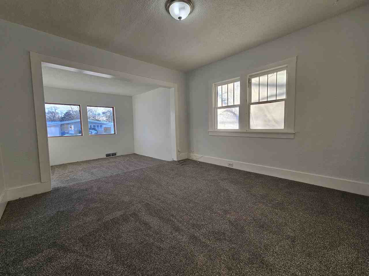 515 E 11th St #NA - Photo 3 of 11