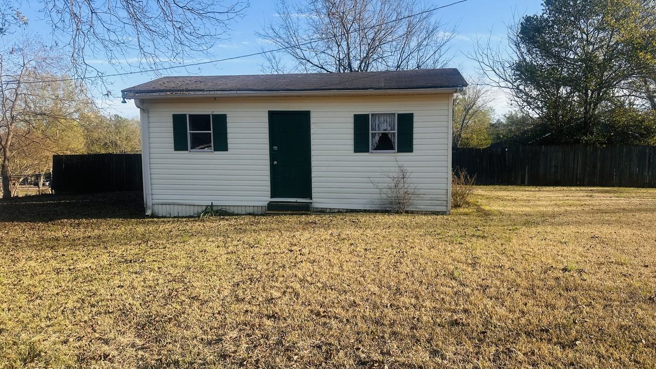 108 E 21st St #NA - Photo 6 of 16