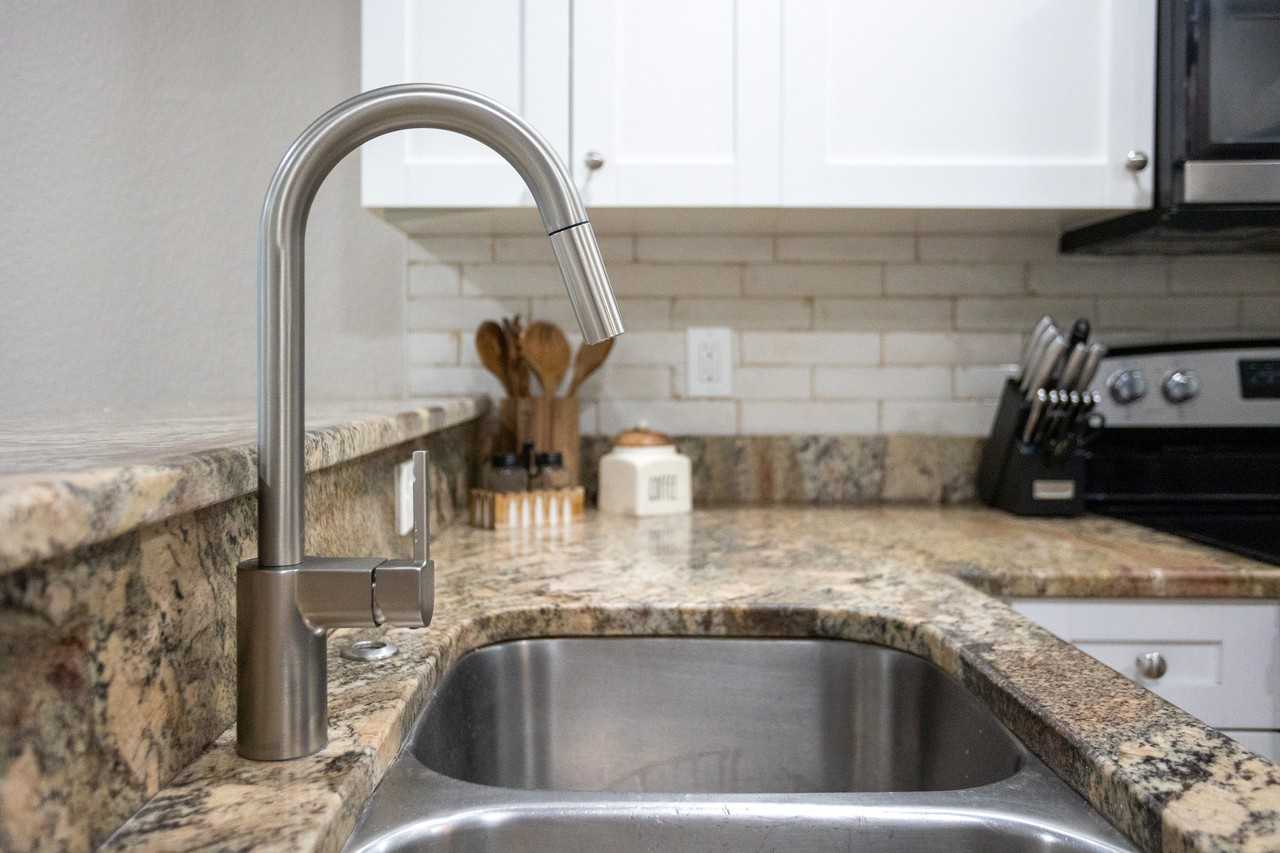 1313 E Cayuga St #NA - Photo 5 of 19