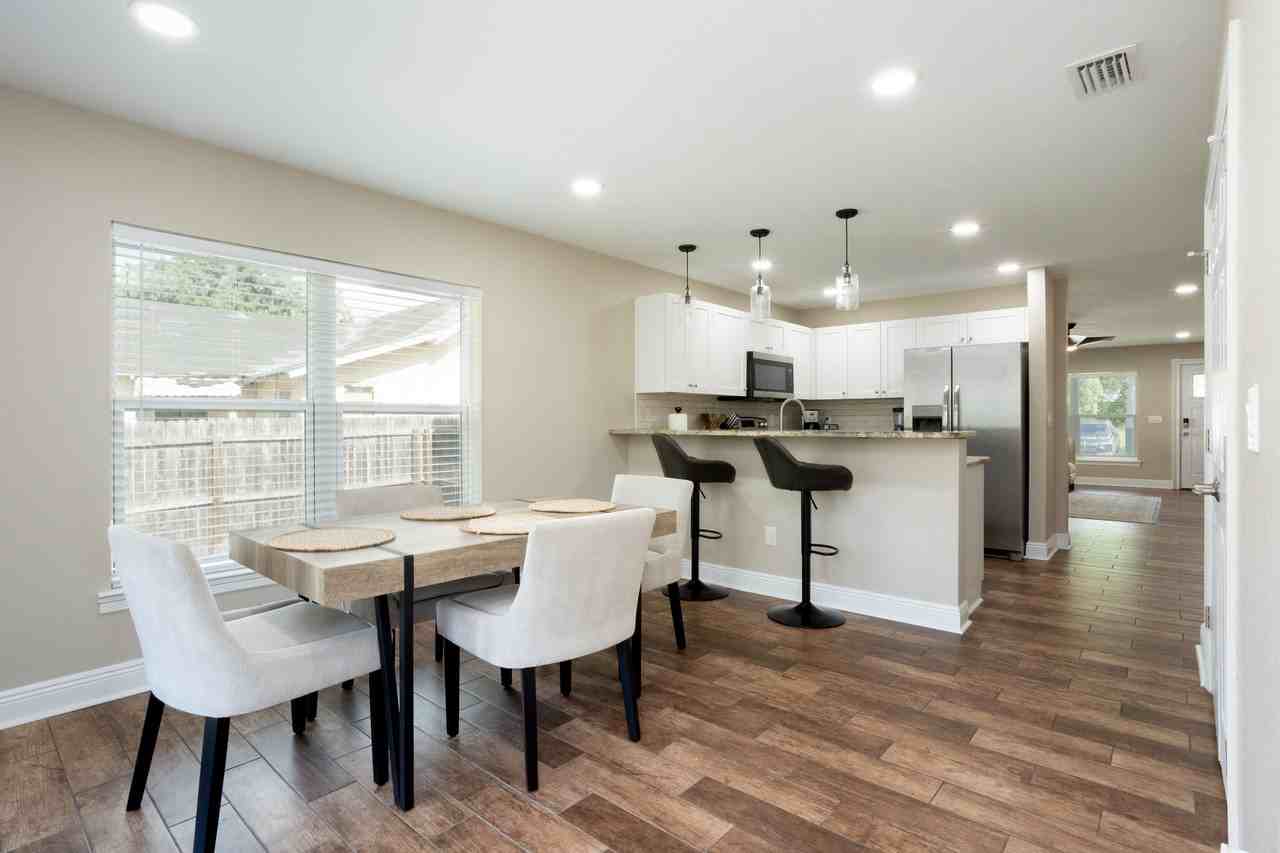 1313 E Cayuga St #NA - Photo 7 of 19