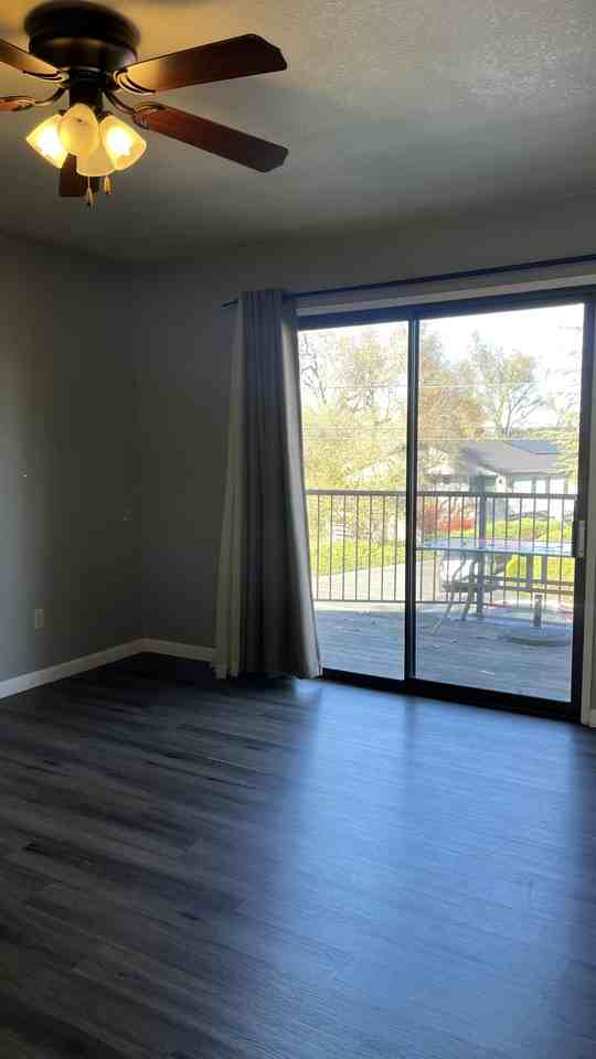 12003 Lakeshore S #NA - Photo 3 of 26