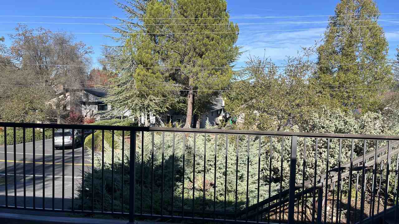 12003 Lakeshore S #NA - Photo 5 of 26