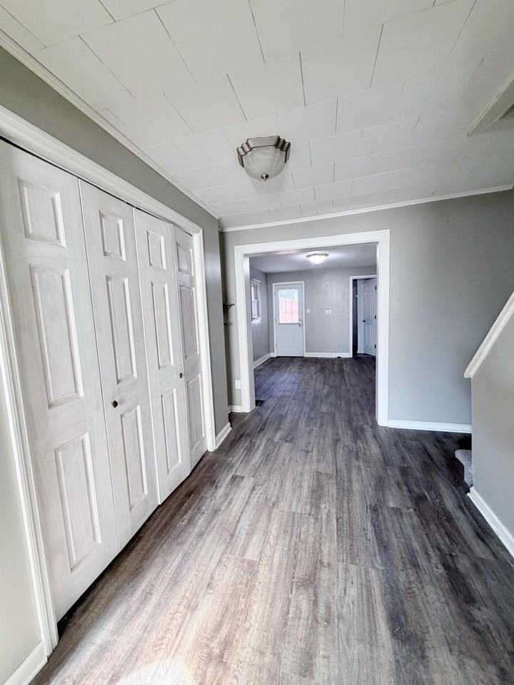 123 E Louther St #TH - Photo 6 of 16