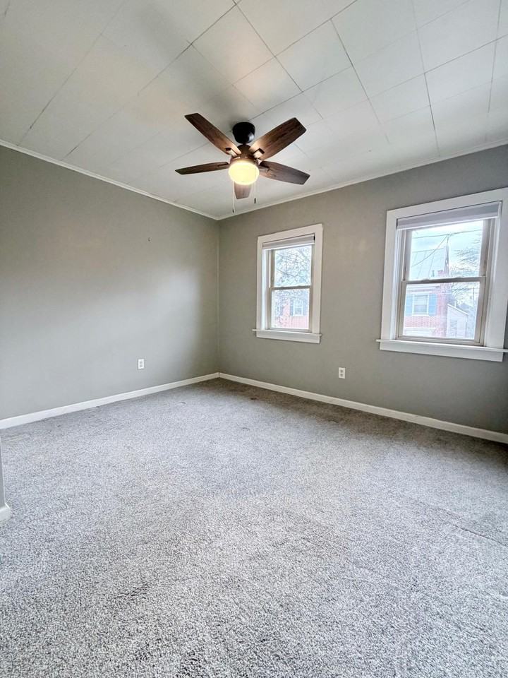 123 E Louther St #TH - Photo 7 of 16