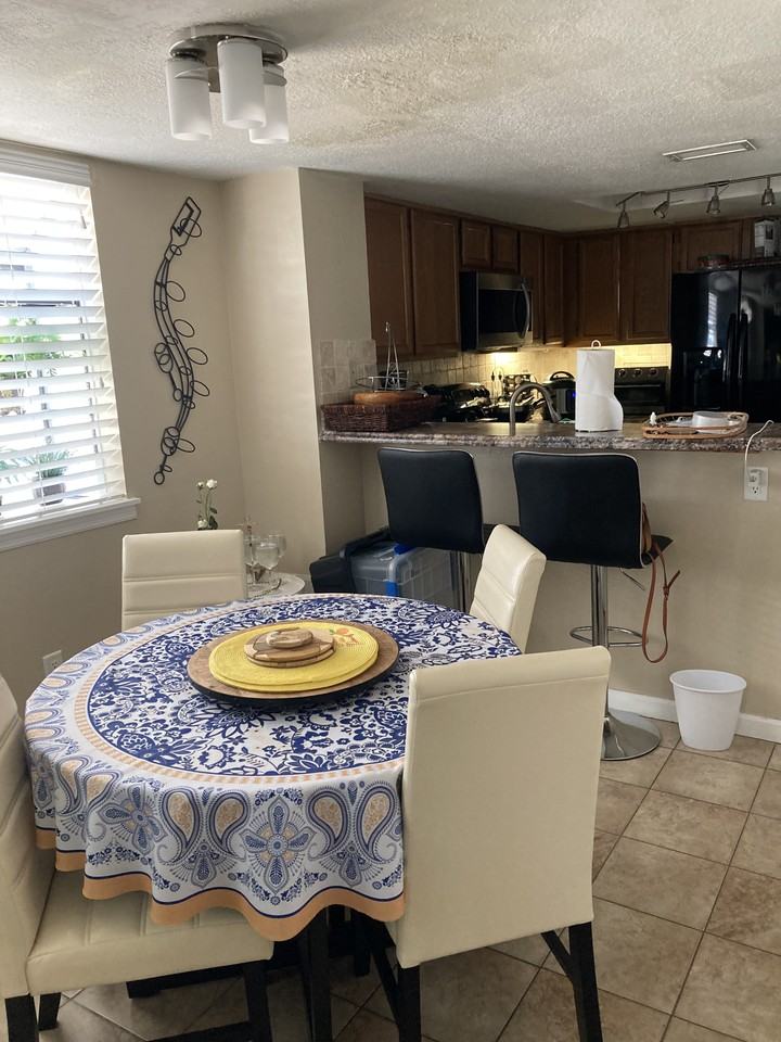 7618 Colonial Ct #NA - Photo 7 of 21