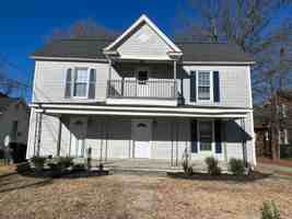 featured image of 910 N Main St #A