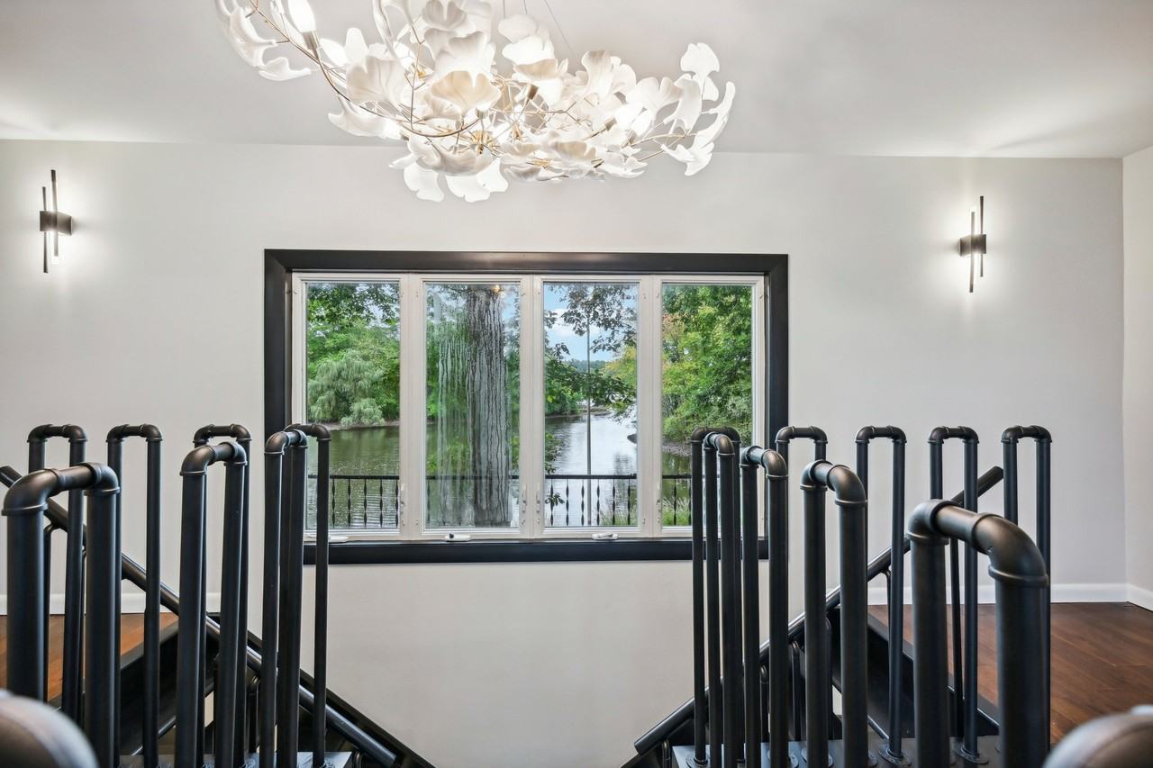 10 Oakridge Rd #NA - Photo 5 of 21