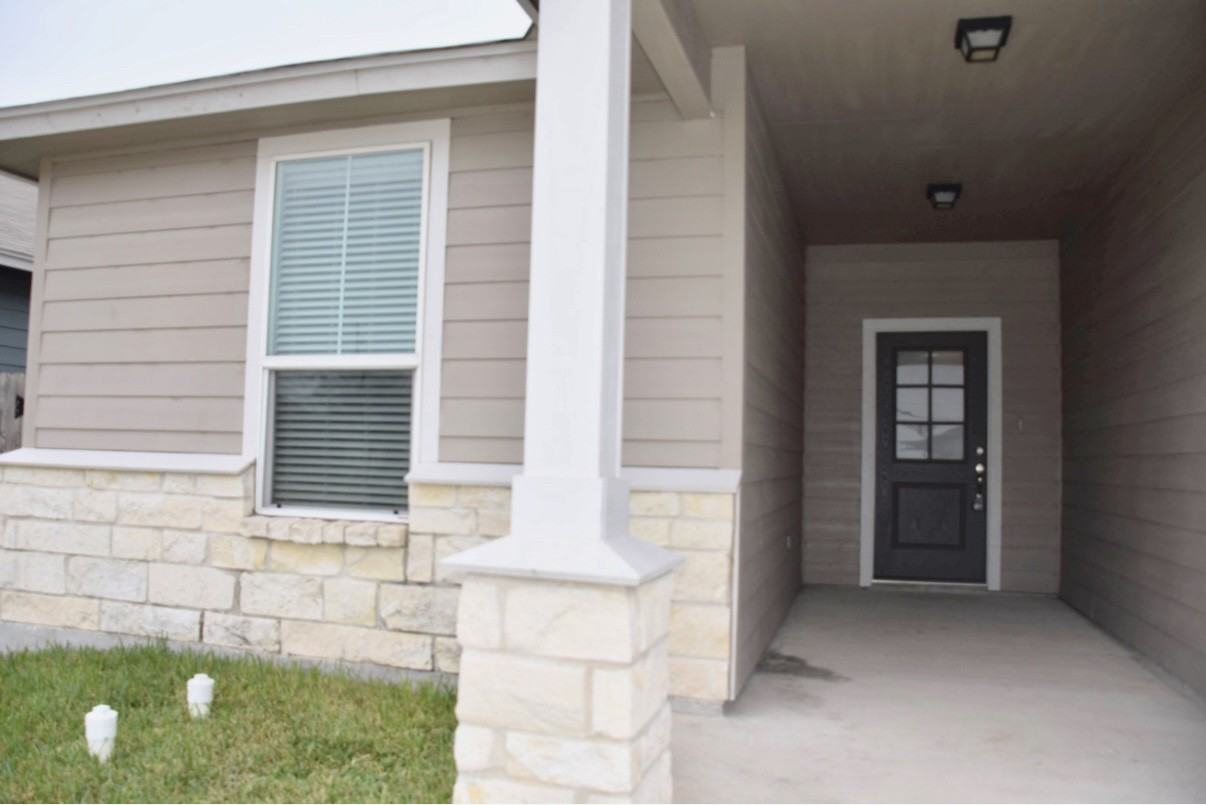 9529 Sedalia Trl #NA - Photo 4 of 36