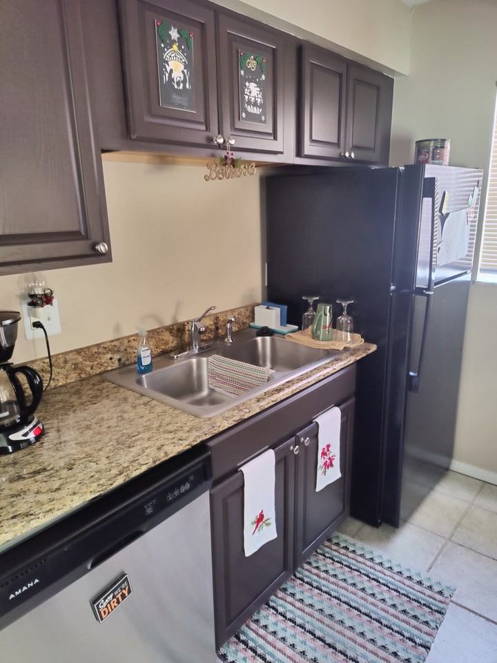 2628 Hidden Lake Dr N #C - Photo 7 of 17