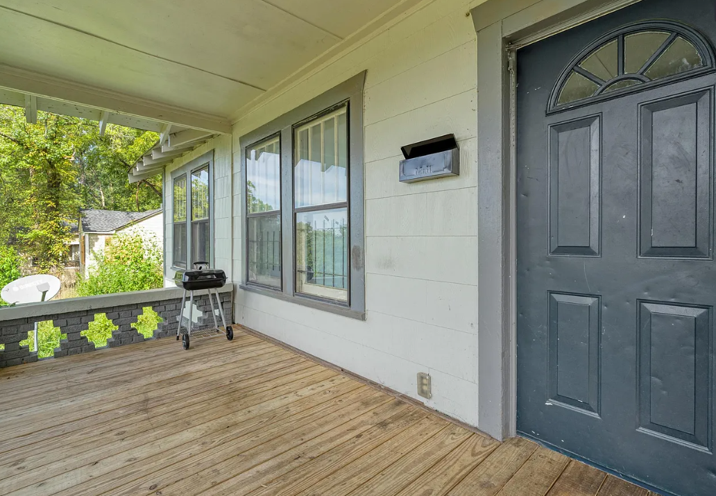 7017 4th Ave S #NA - Photo 2 of 9