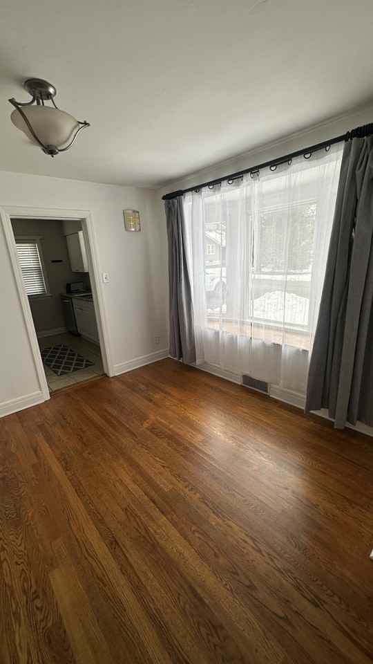 19 Elmhurst Ave #NA - Photo 5 of 8