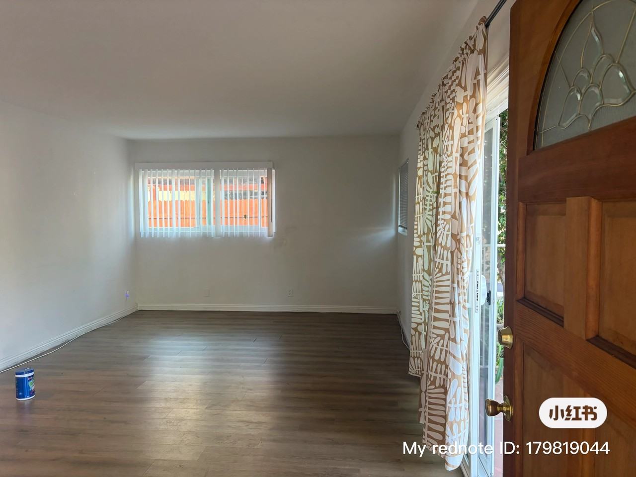 1124 W Huntington Dr #2 - Photo 3 of 8