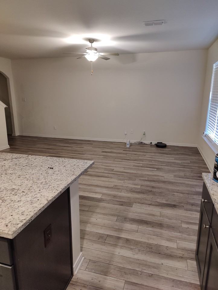 2038 Wooley Way #NA - Photo 2 of 15