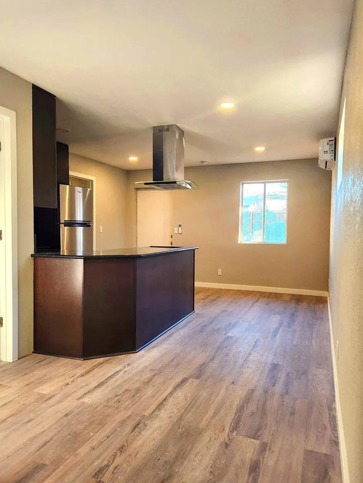 1719 E Cherry St #B - Photo 2 of 14