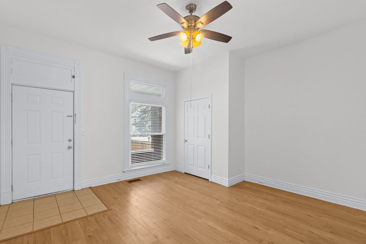 449 E Brandeis Ave #NA - Photo 4 of 14