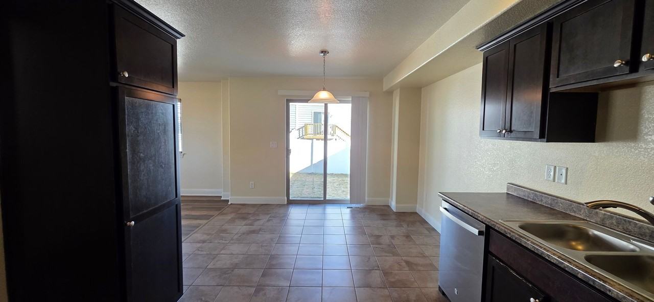 4041 Rain Dancer Trl - Photo 4 of 22