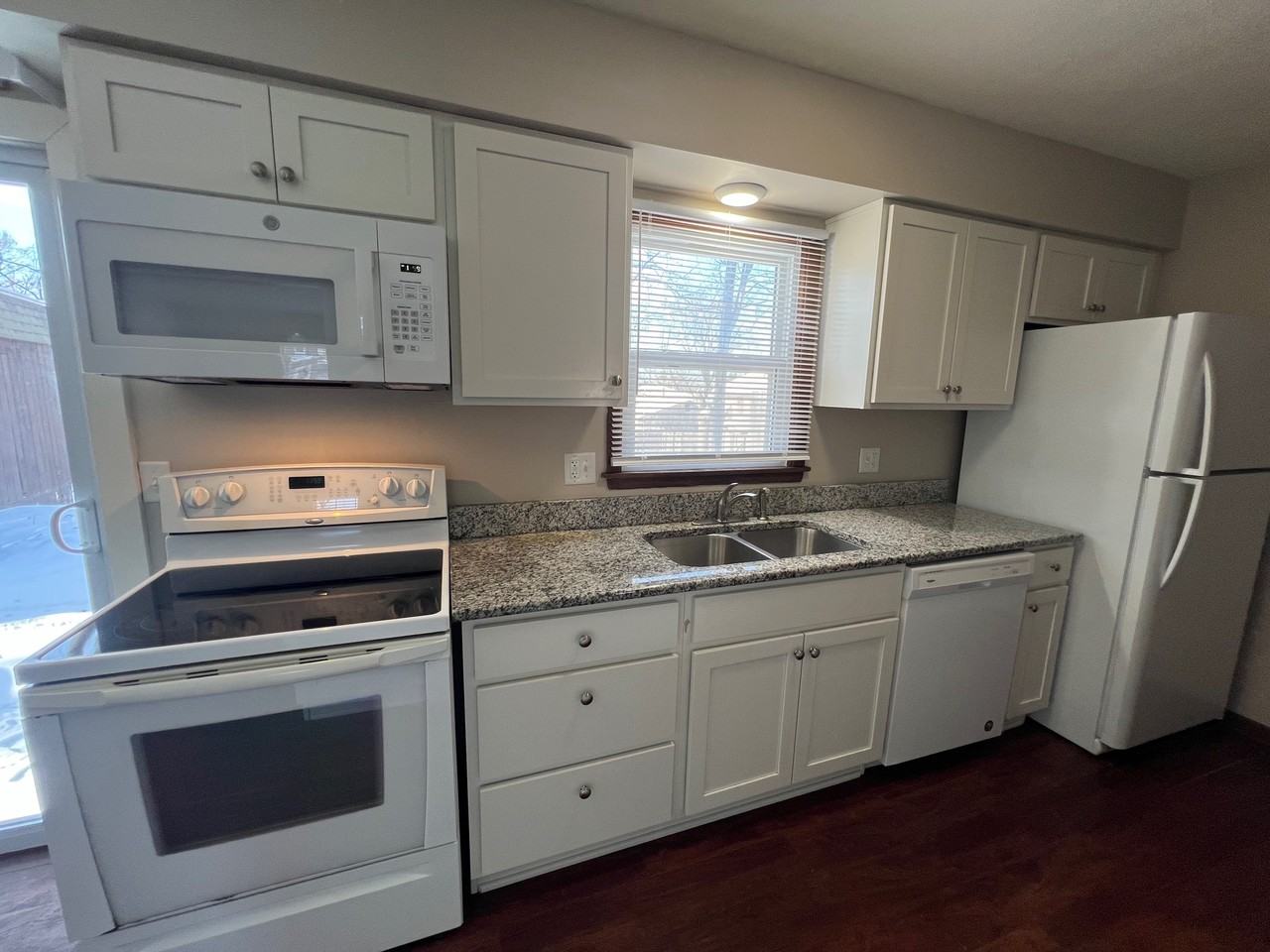 6650 Holcomb Cir #1 - Photo 7 of 20