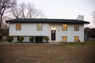 926 Tri Cir Ne - Photo 1 of 1