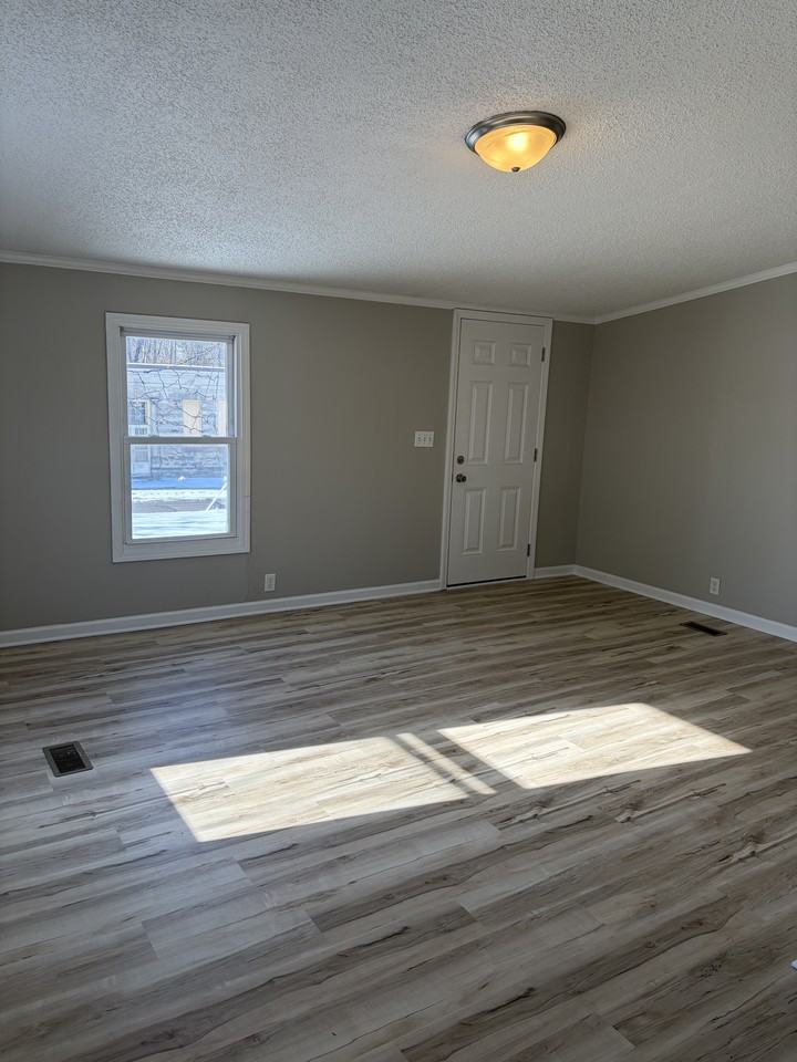 509 N Madison St #NA - Photo 2 of 8