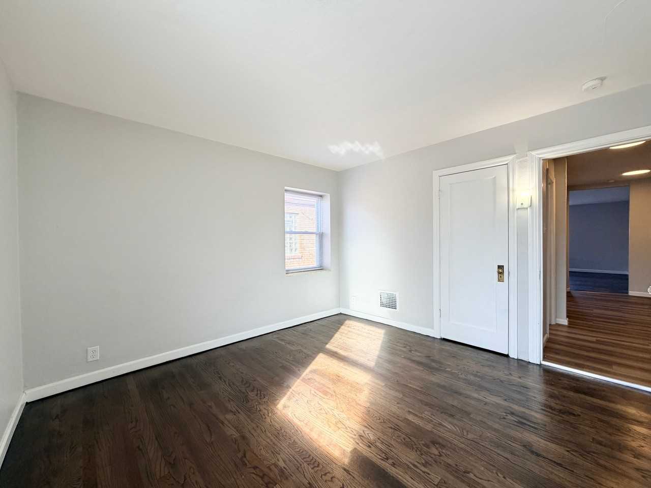 5514 Chippewa Street #2W - Photo 6 of 9