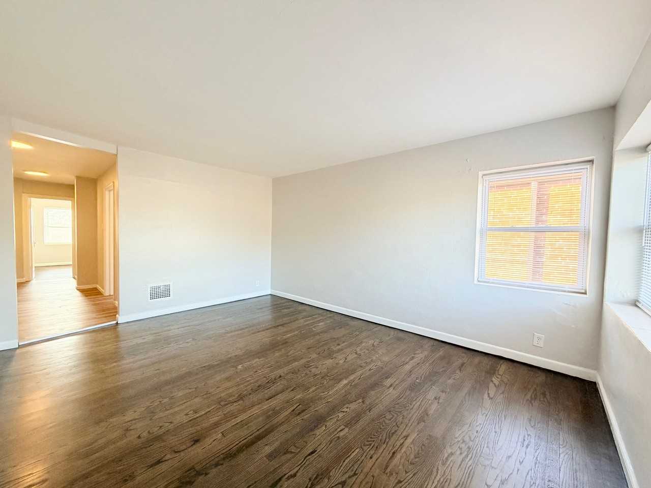 5514 Chippewa Street #2W - Photo 5 of 9