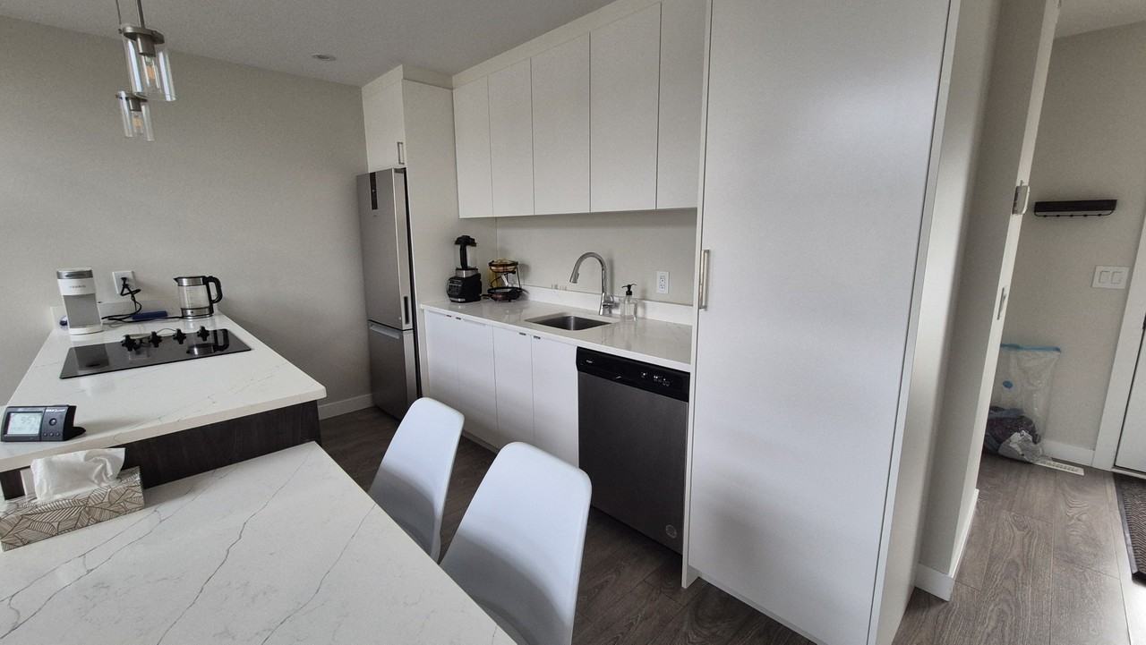 133 Westfield Rd #1 - Photo 5 of 26