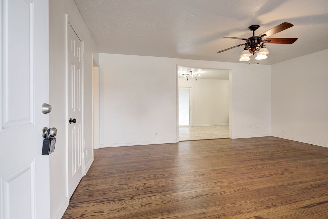 1318 Glenwood St #1 - Photo 2 of 13