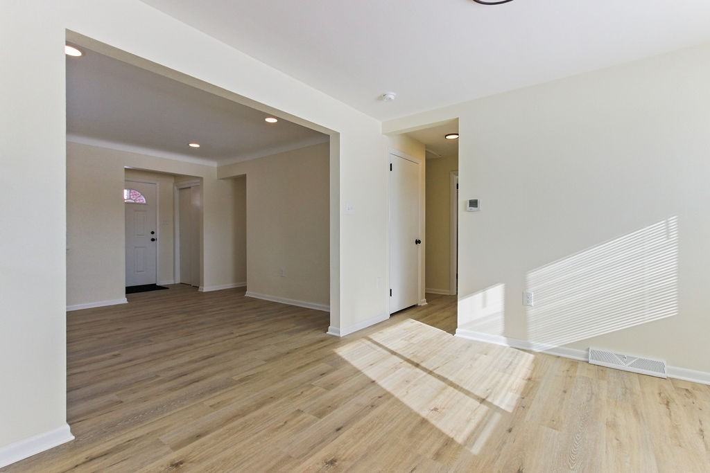 1020 Grove St #1 - Photo 7 of 31