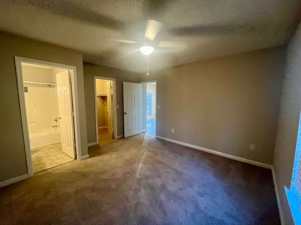 107 Franklin Dr - Photo 4 of 8