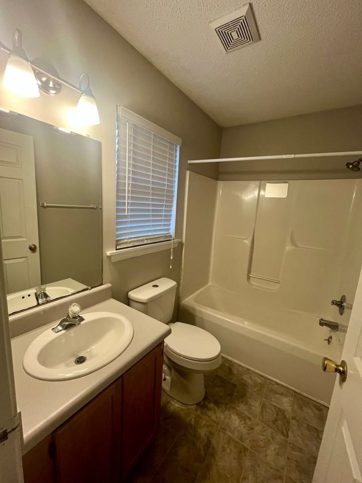 107 Franklin Dr - Photo 5 of 8