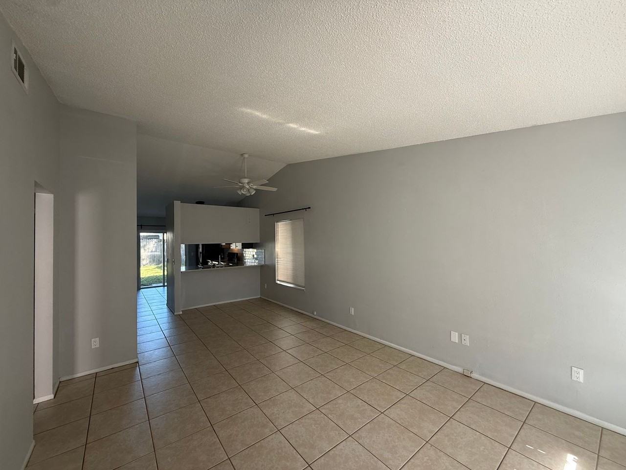 475 E Church Ave - Photo 3 of 18