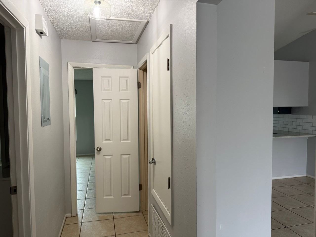 475 E Church Ave - Photo 7 of 18