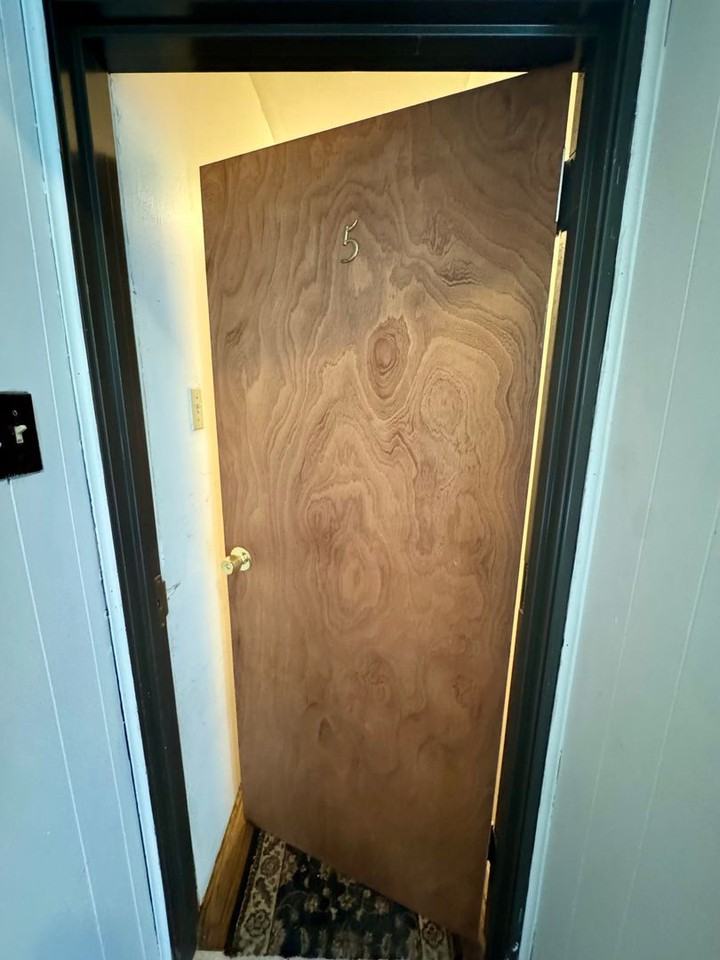 4451 Highridge St - Photo 6 of 35