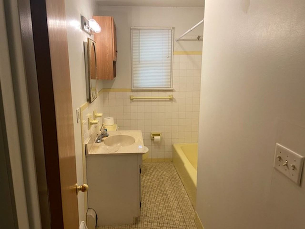 730 Lonely Cottage Rd - Photo 4 of 14