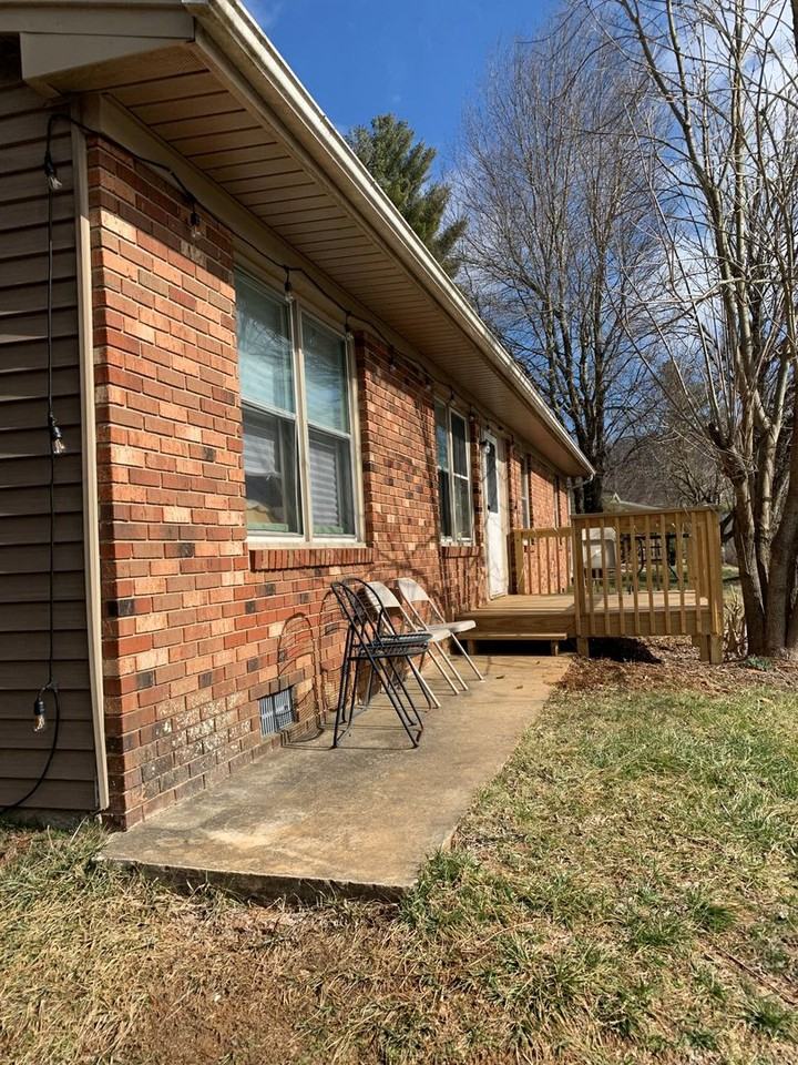 462 Bub Teems Rd - Photo 2 of 24