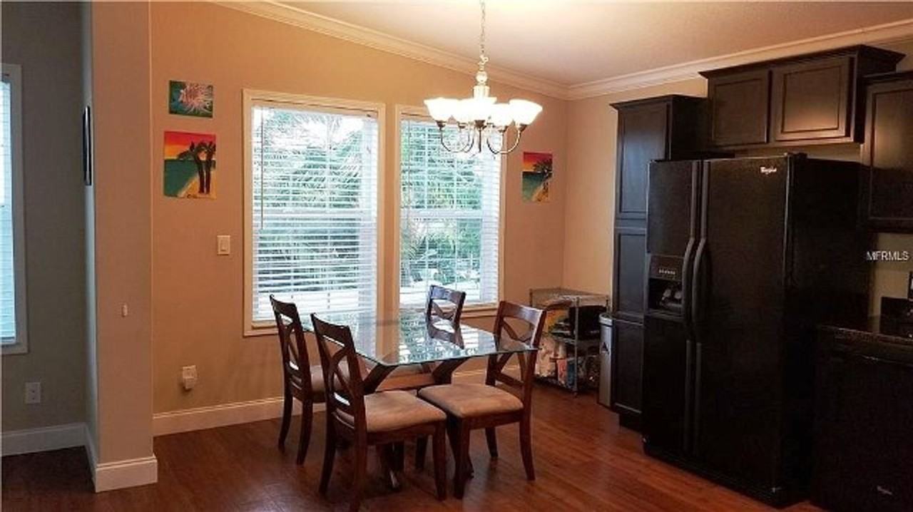 400 Avenue B - Photo 5 of 11