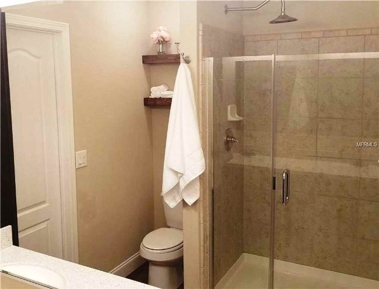 400 Avenue B - Photo 7 of 11