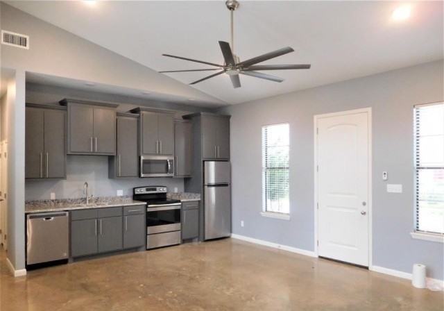 909 Finks Hideaway Rd - Photo 6 of 10