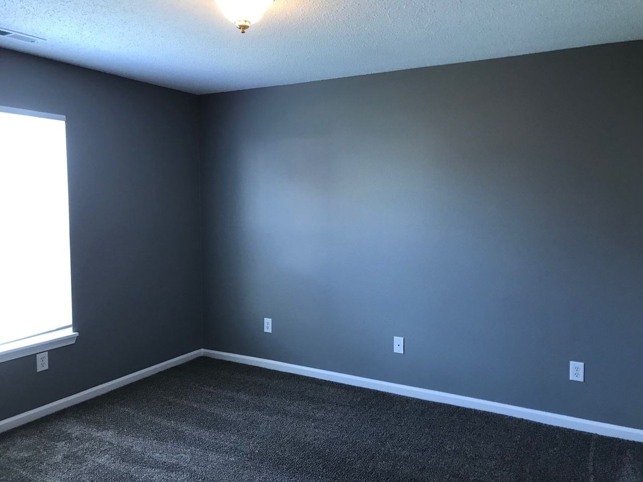 3929 Roundwood Dr - Photo 5 of 10