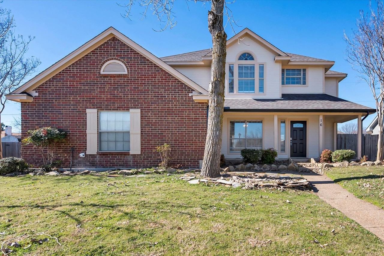 16 Atlantic Ave - Photo 2 of 31