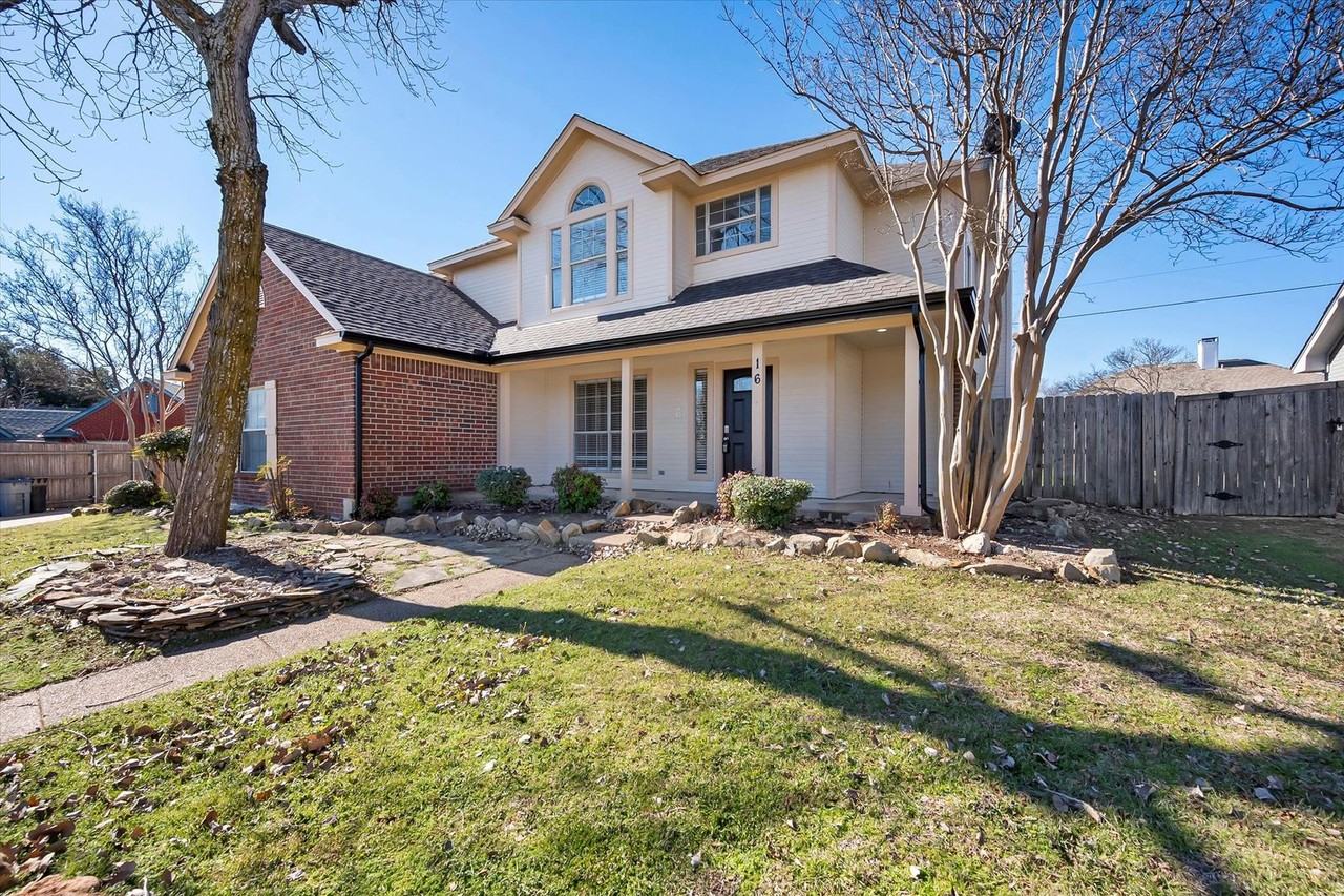 16 Atlantic Ave - Photo 3 of 31