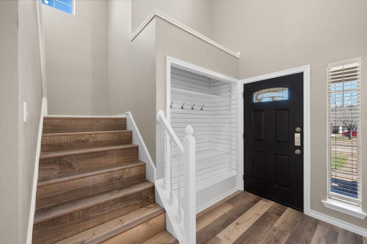 16 Atlantic Ave - Photo 5 of 31